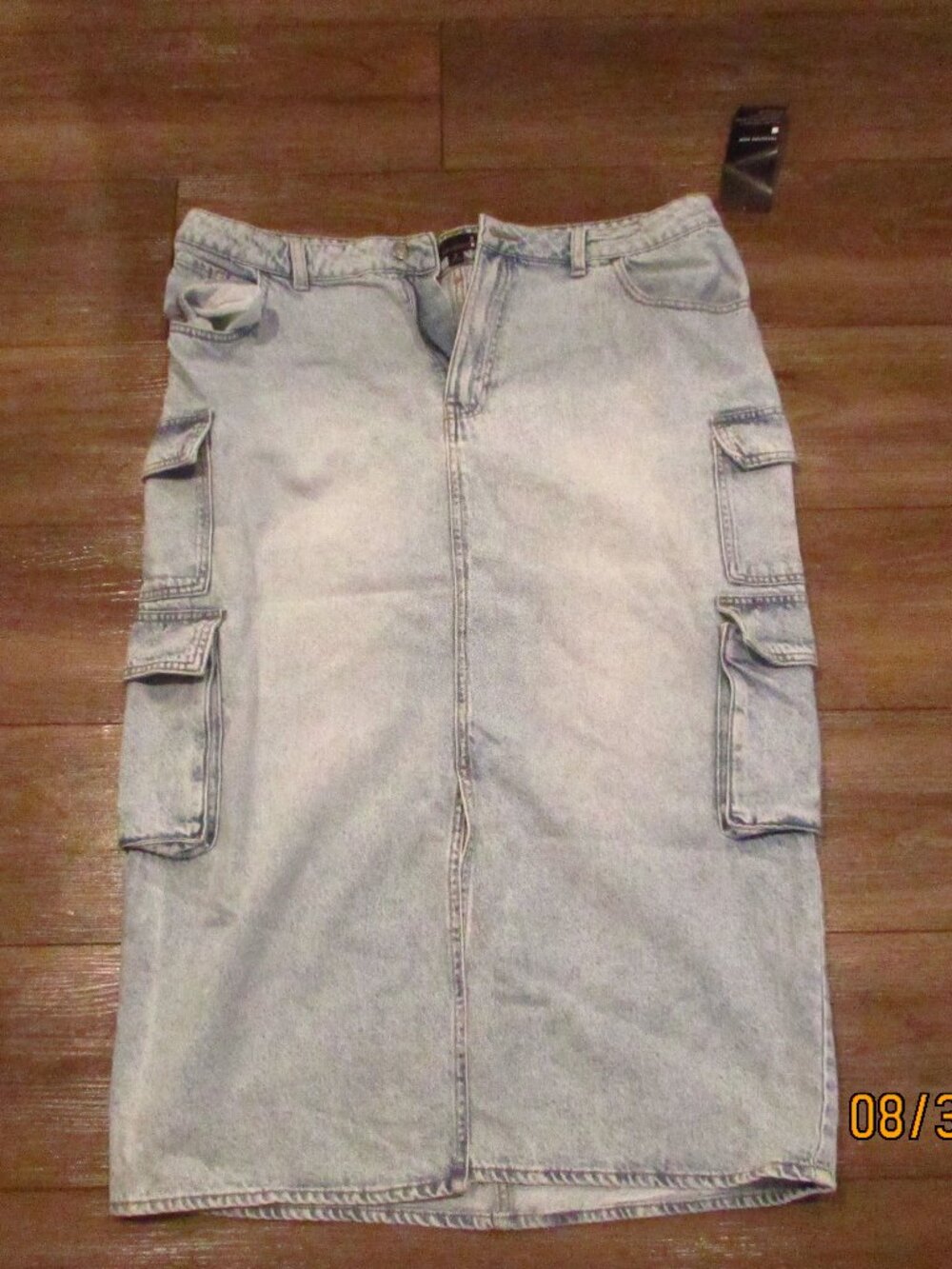 BOARDWAY 38 DENIM CARGO  SKIRT SIZE 16 NWT